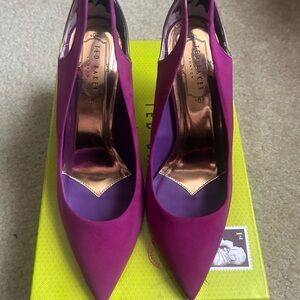 Ted Baker Women's Purple Heels Size 7 / 38. Worn once.